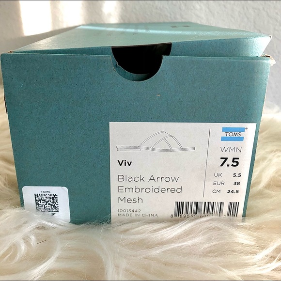 Toms Black Arrow Embroidered Mesh Viv Sandals - Picture 6 of 6